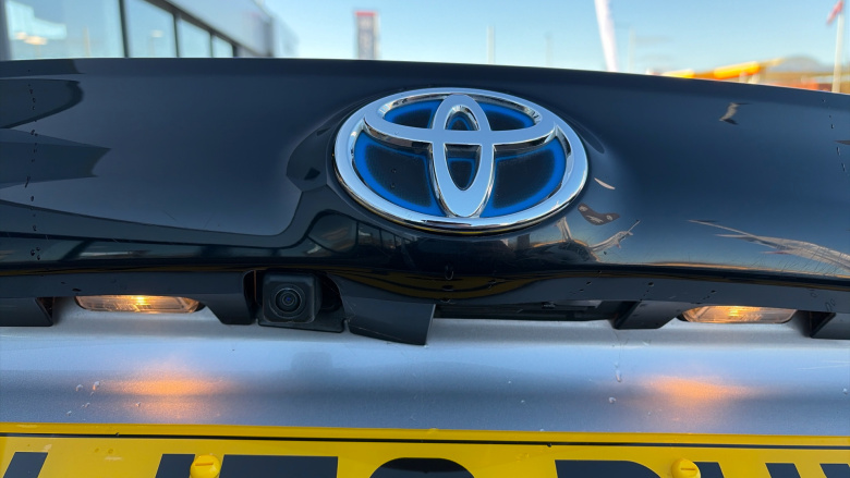 Toyota Yaris 1.5 Hybrid Design 5dr CVT Hybrid Hatchback